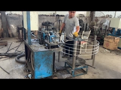 Fabryka drutu kolczastego w Chinach