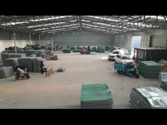 Jak zmontować barierę obronną i zapakować ją?