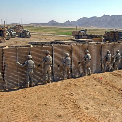 Zamówiona bariera wojskowa zgalwanizowana dla ochrony bezpieczeństwa
