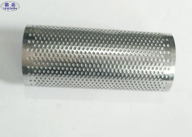 Perforowana rura filtracyjna z mikro-metalowej siatki o wysokiej wytrzymałości Dostosowany otwór