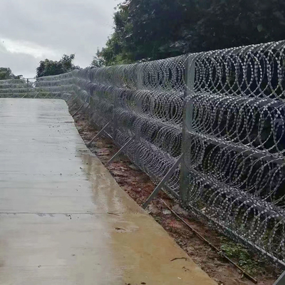 Bto-28 PVC Paiting Razor Coil Barbed Wire Solution dla zwiększonego bezpieczeństwa i ochrony