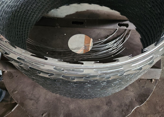 Dwukrotnie skręcona stalowo galwanizowana PVC powlekana ogrodzenie żelazowo-przewodowe
