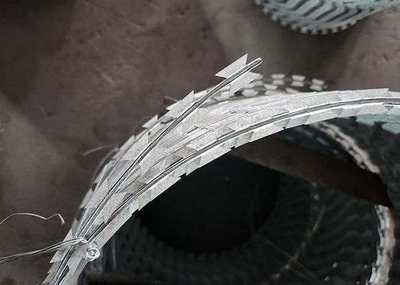 2024 KN Ochrona Ogrodu Żołędka Drut Kolczasty 2,5 mm W Kenii Południowa Afryka Zimbabwe