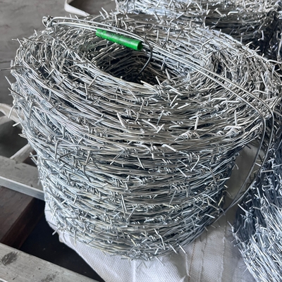 10,6 mm 500 m 25 kg/roll Galwanizowany drut kolczasty Gorąco zanurzony