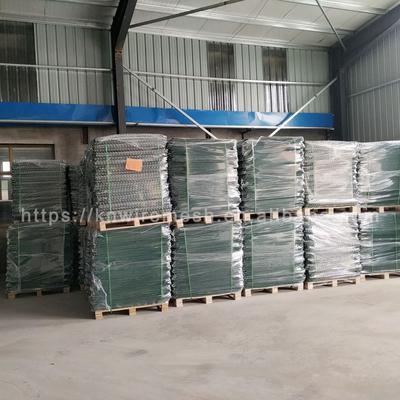 350 g cynku Aluminiowy Materiał bariery obronne spawany Gabion ściana z piaskiem / zielonego geotekstylu