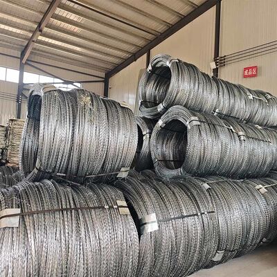 Ostrze ocynkowane ogniowo Drut kolczasty Drut kolczasty Farm Security Anti Climbing