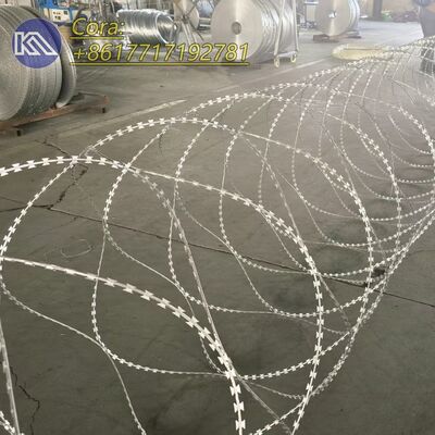 Ogrodzenie graniczne kraju, ocynkowane drutem kolczastym BTO 22