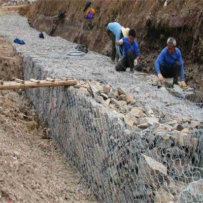 Sześciokątny kosz z siatki gabionowej 5 * 1 * 1 m do projektu inżynierii rzeki
